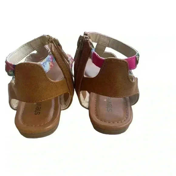 Stevies Girls multicolor gladiator sandals sz 13 gently used no damages or flaws - Picture 3 of 5